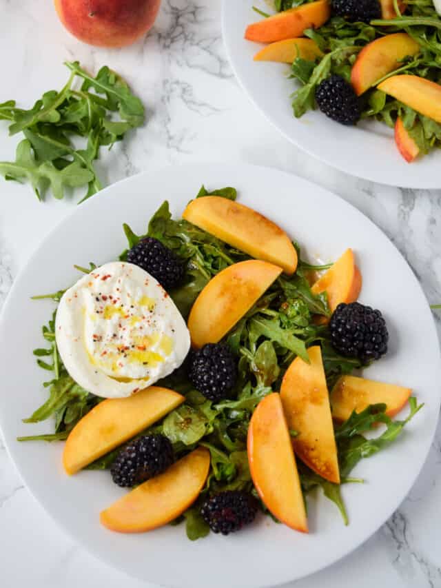Peach Arugula Burrata Salad with Blackberries