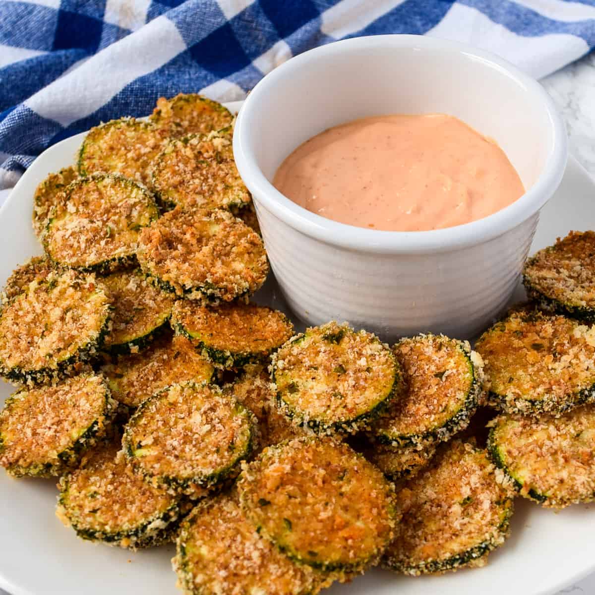 Baked Zucchini Chips with Sriracha Aioli