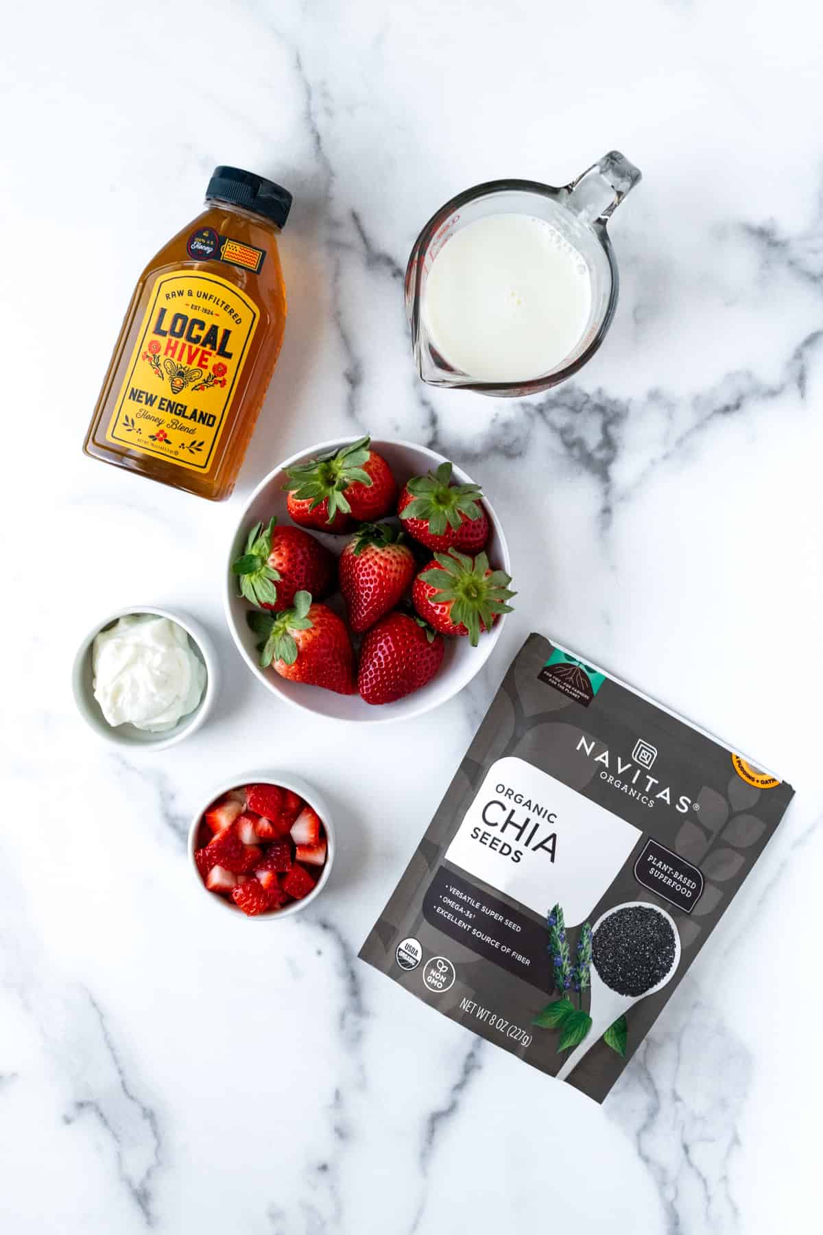 Strawberry Chia Pudding Ingredients.